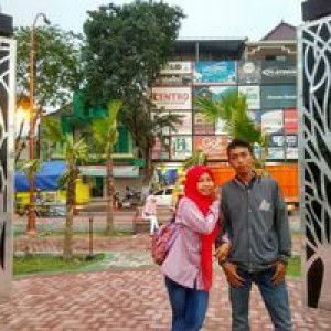 Putri Nurur Rohmah profile icon