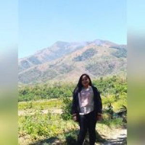 Maris Loza profile icon