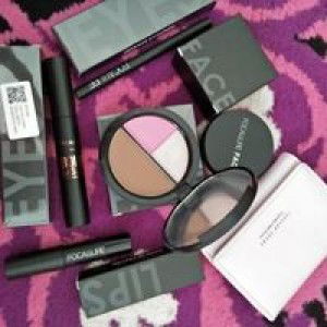 Yulie Ana Al-farisi profile icon