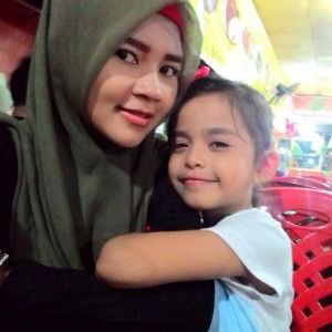 indah anandita profile icon