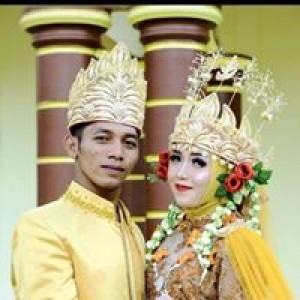 Intan Lestarii profile icon