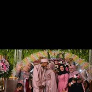 San San profile icon