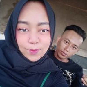 Indah Dermawan profile icon