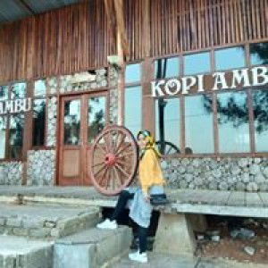 Wulan Kania Apriyani profile icon