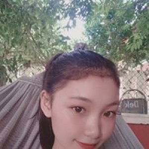 Quỳnh Nguyễn profile icon