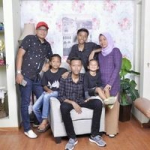 Yuli Husni Ismail profile icon