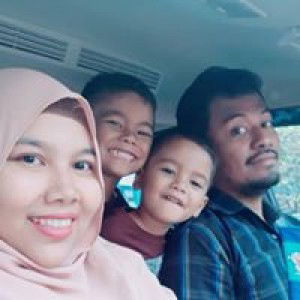 Wulan Shichi QueenBee profile icon