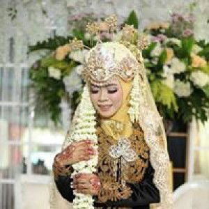 Sulis Setiarini profile icon