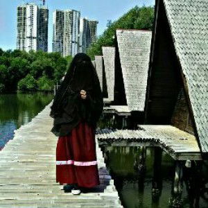 devi ristianti profile icon