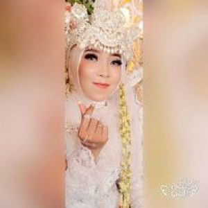 Icha Widia profile icon