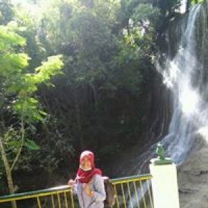 Dwi Ratnawati profile icon