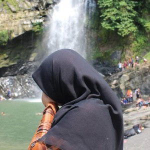 Desma Daniati profile icon