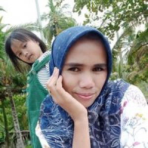 Riza desembri profile icon