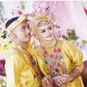 Ina Rahmat profile icon