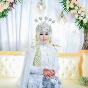 Ayu Lutfiana profile icon