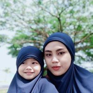 Dhea Ratnasari profile icon