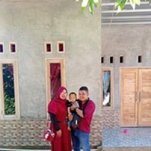 Devi Febriyanti profile icon