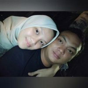 Resa Riswanti profile icon