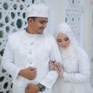 Nur Azizah profile icon