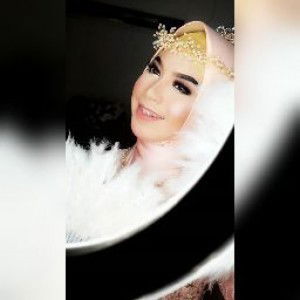 Risna Desianty profile icon