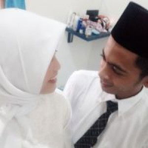 Yones Saputri profile icon