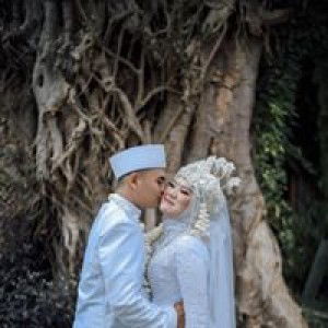 Alit Rizqiani profile icon