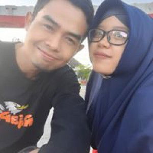 Desti Nia profile icon