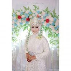 Sri Rizqy Lestari profile icon