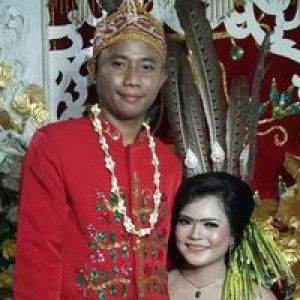 Dery Wati profile icon