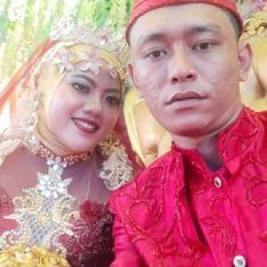 Dewi Maharani profile icon