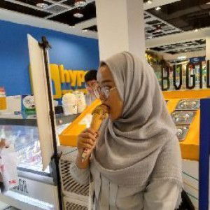 Nurul Khomariyah profile icon