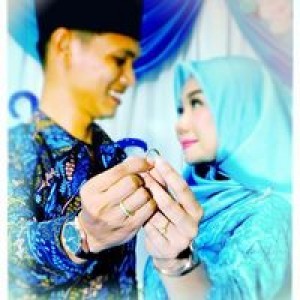 Erna Susanti profile icon