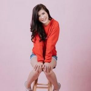 Dee Sirinporn profile icon