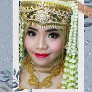 Ayu Saputri profile icon