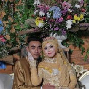 Ndes Ardian Sari profile icon