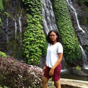 sukrayani putu profile icon