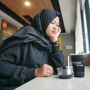 Widya Nuriana profile icon