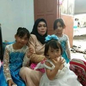 Siti Auna Jumor profile icon