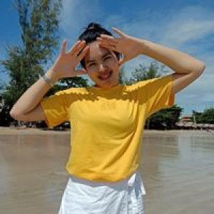 Khanita Thararom profile icon