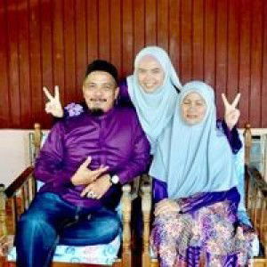 Anis Nadhirah profile icon