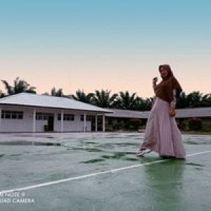 Defvia Ayu Lashari profile icon