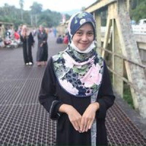 นาเดีย ลือมาน๊ะ profile icon