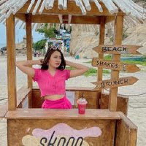 Looknam Natta profile icon