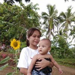 Manelle Martinez profile icon