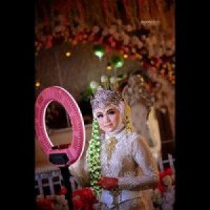 Lia Anggrela profile icon