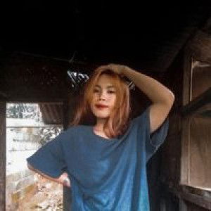 Ellena Ray profile icon