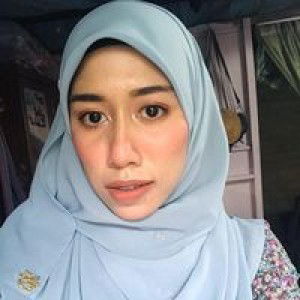 Nur Farahanim profile icon