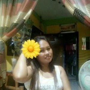 Roxanne G Ferrer profile icon