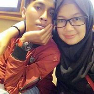 Dewi Dewi profile icon