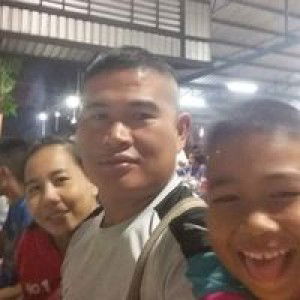 แจ้ ชุดดำ profile icon